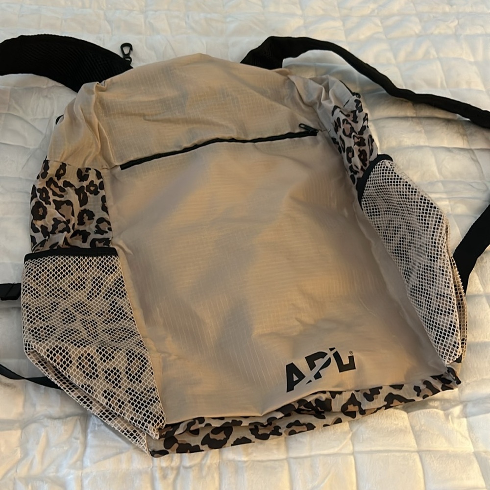 APL backpack - Picture 3 of 4